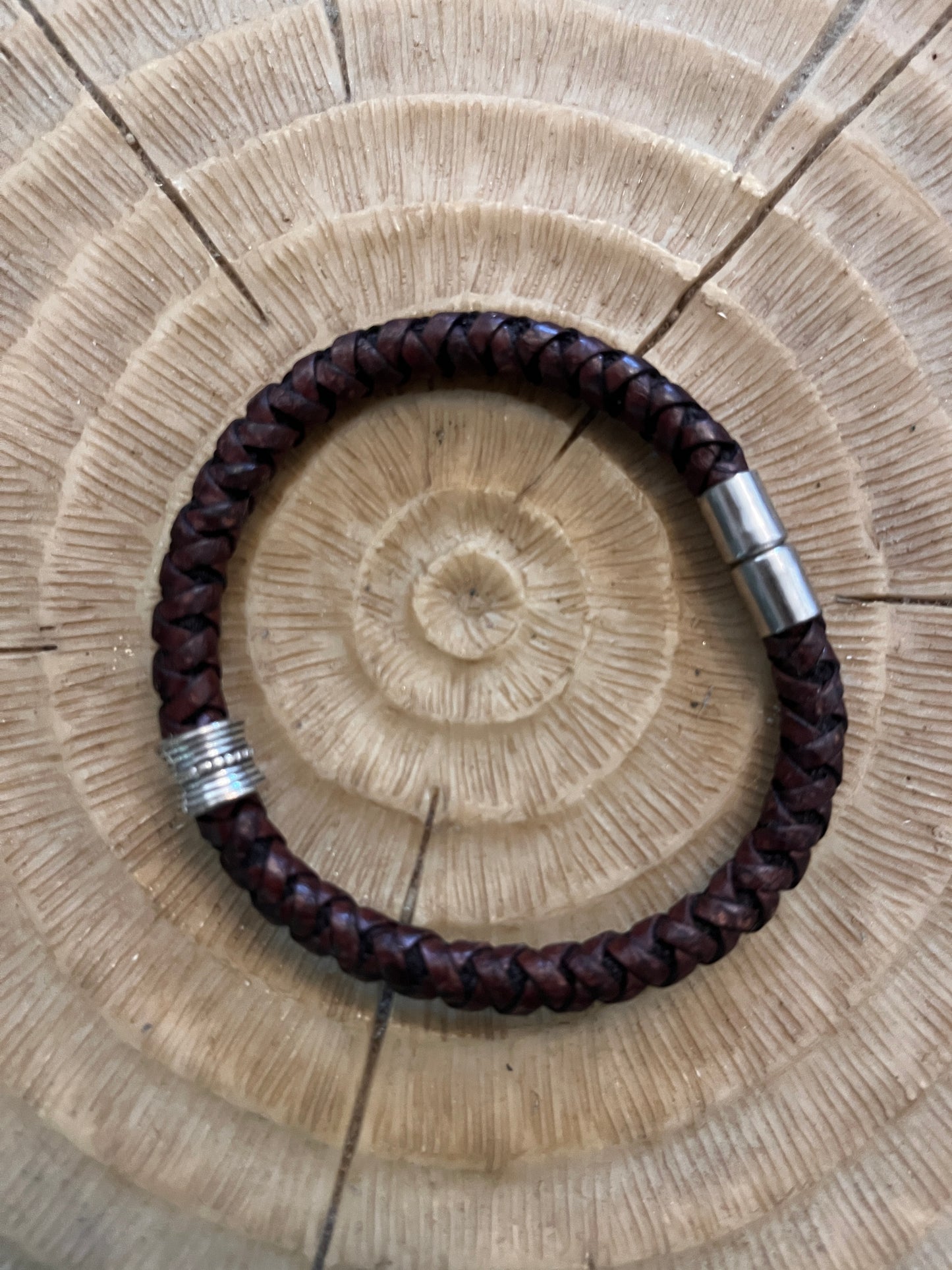 bracelet en cuir marron