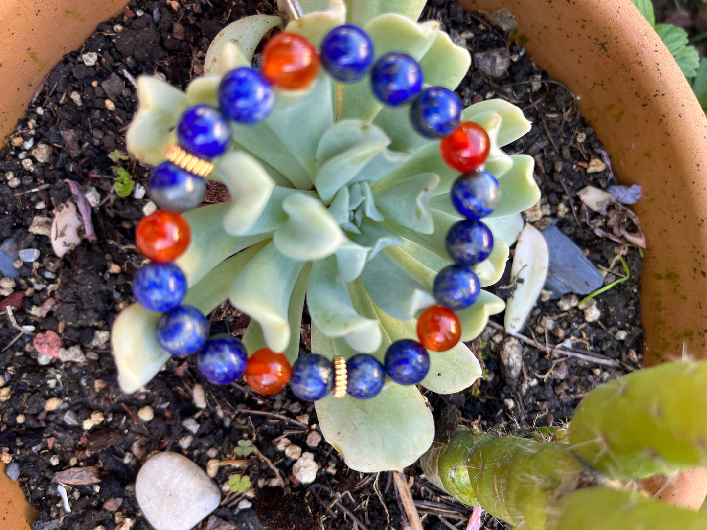 bracelet en pierres naturelles de lapis lazuli et de cornaline