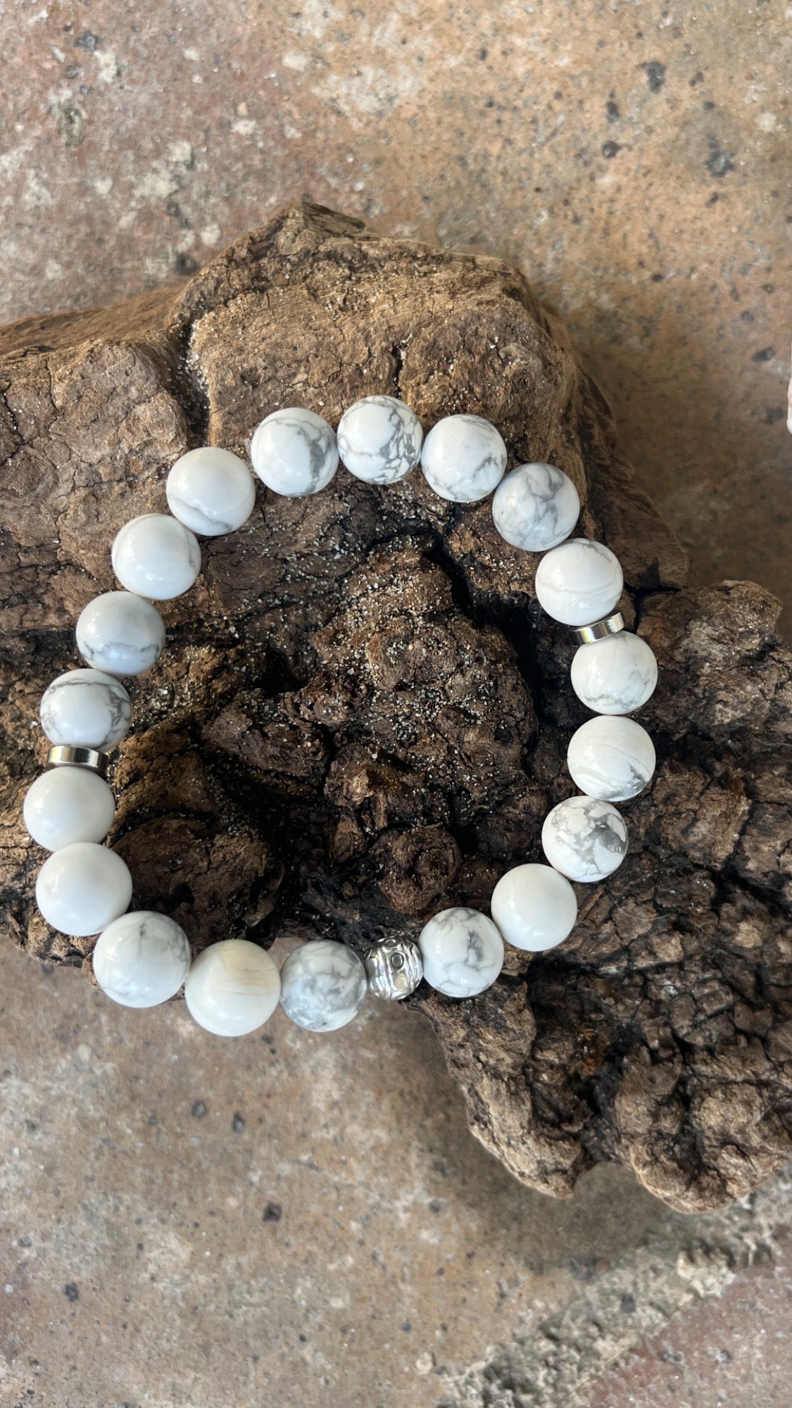 bracelet en pierres naturelles de Howlite