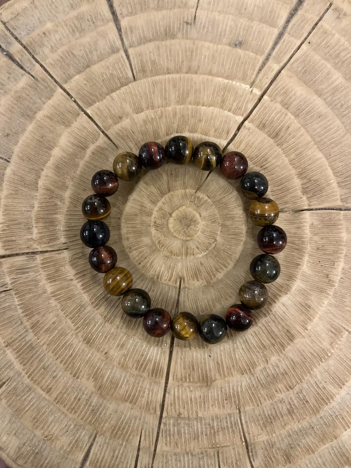 bracelet de pierres naturelles rondes de tigre, de taureau et de faucon.