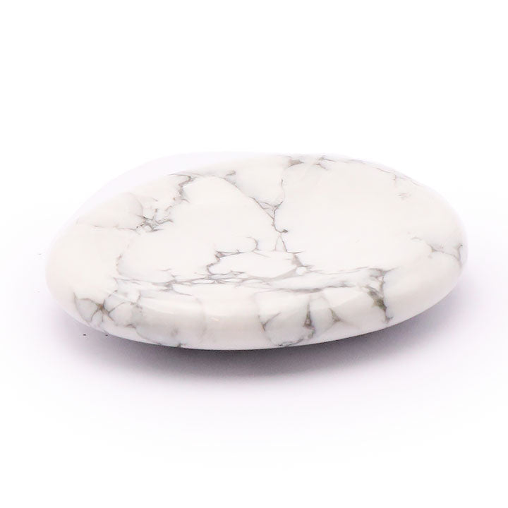 galet ovale incurvé prenant la forme du pouce en pierre naturelles de Howlite