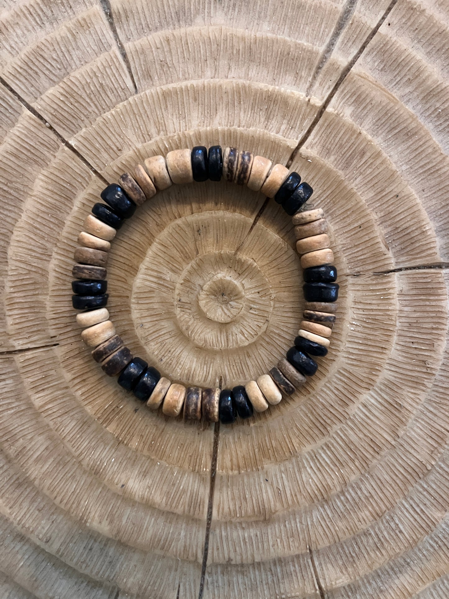 bracelet surfeur en en perles de coco