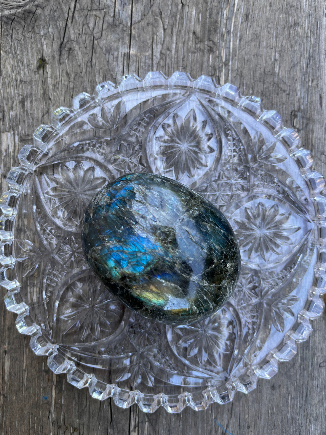 La Labradorite, mon bouclier énergétique au quotidien.
