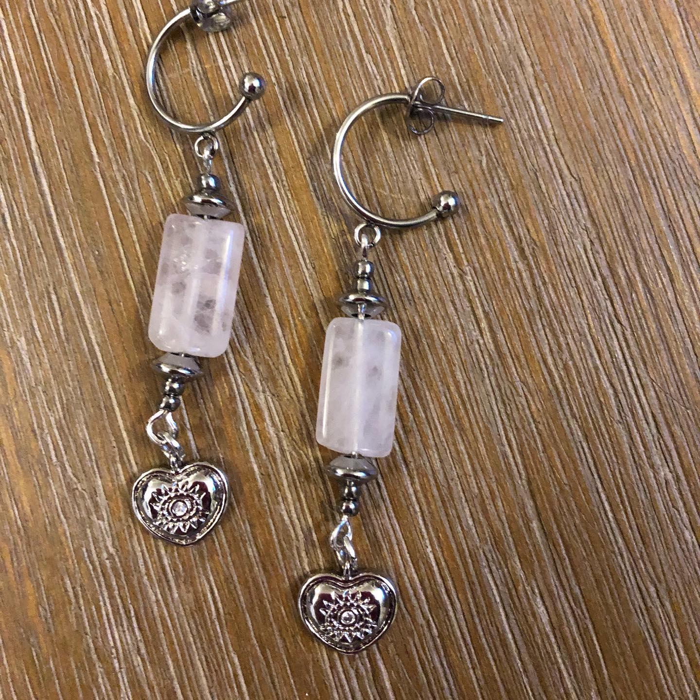 boucles d'oreilles en quartz rose et pendants en coeur oeil de protection