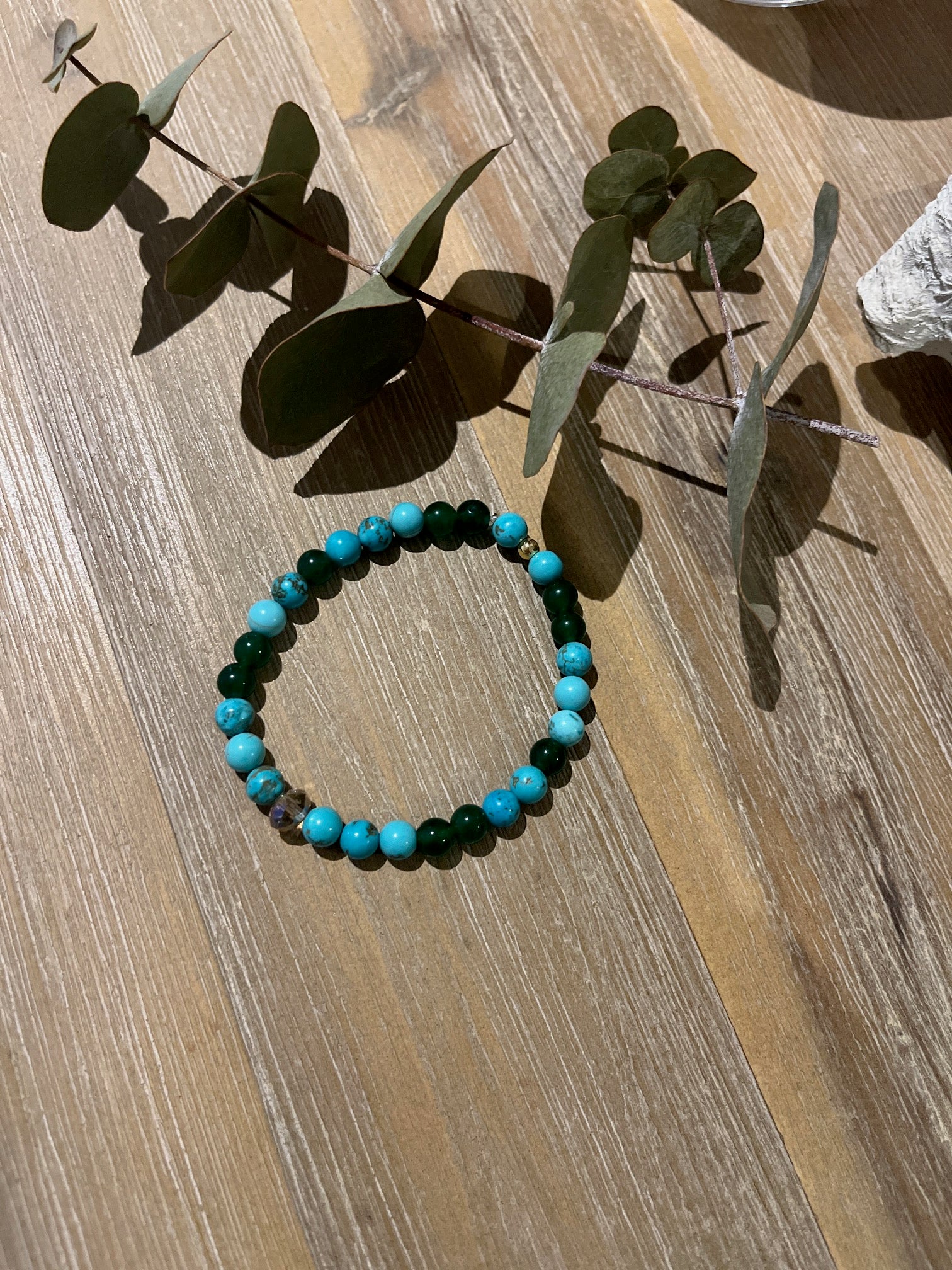bracelet en pierres naturelles de jade et de turquoise