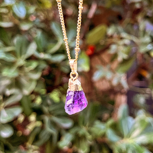 collier chaîne doré pendentif améthyste 