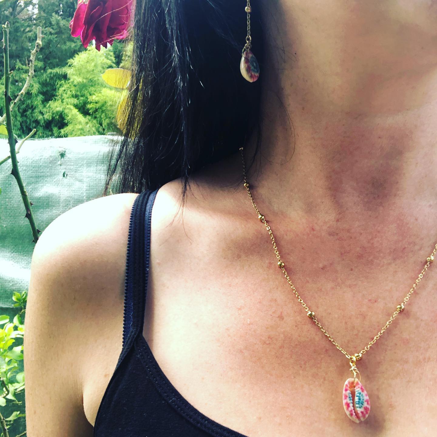collier et boucles d'oreilles en acier inoxydable doré et pendant coquillage cauri 